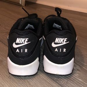 Nike Air Max 90 (Women’s)